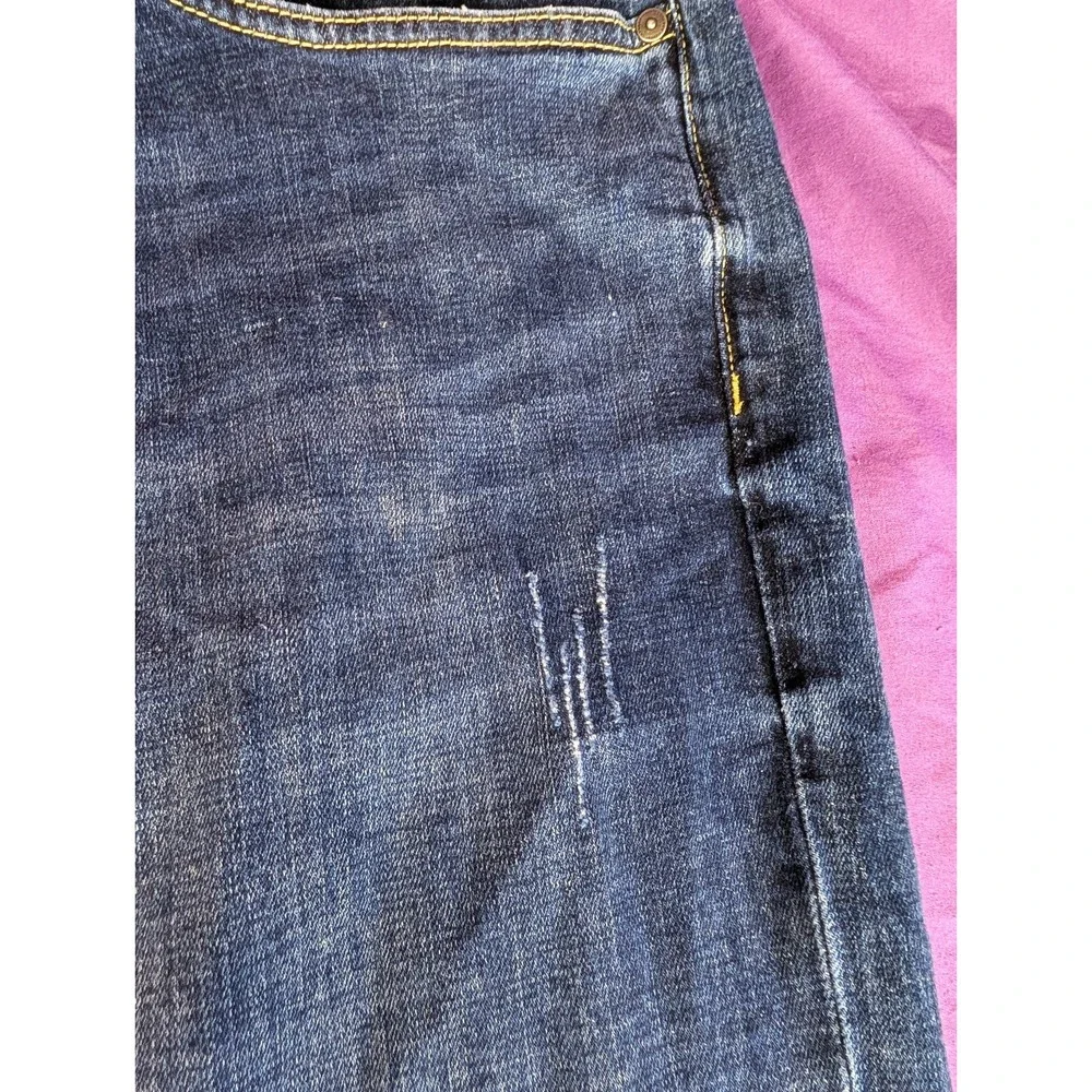 Joseph Abboud Slim Fit Medium Wash Stretch Denim 38x32 Indigo Blue Distressed